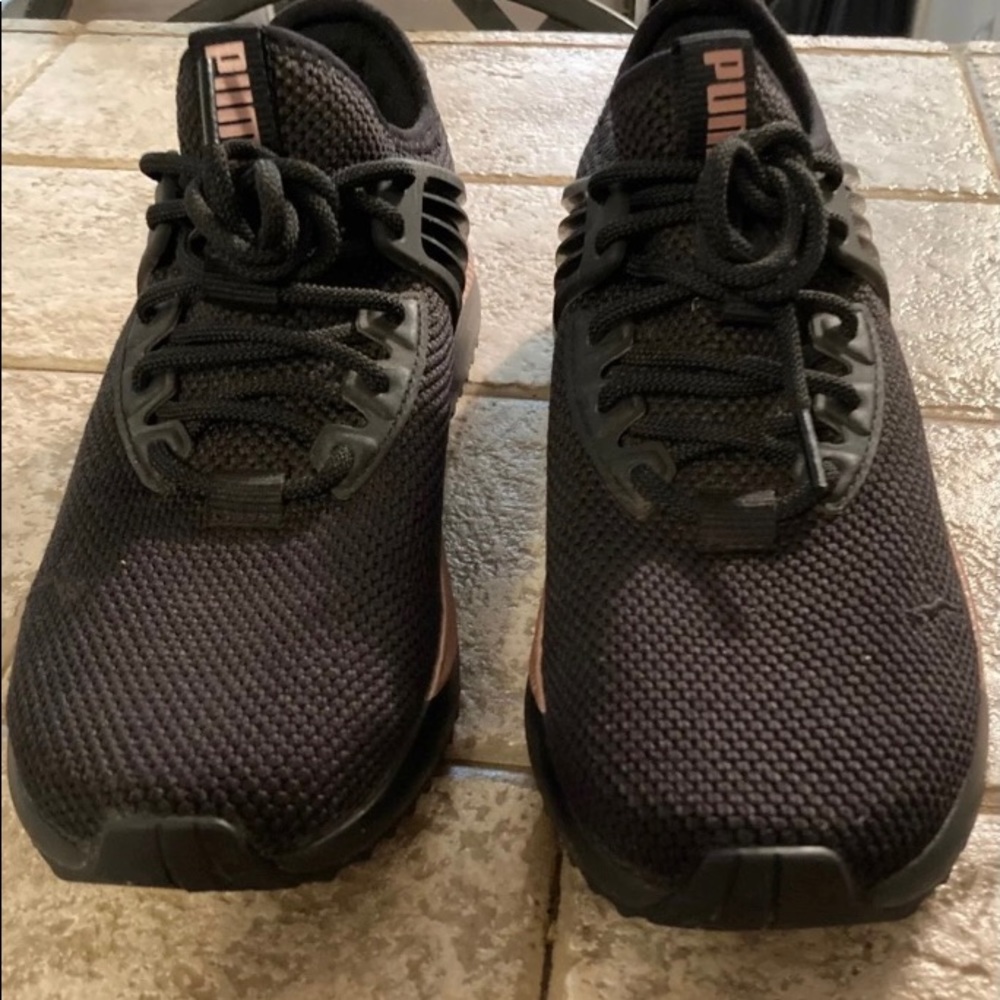 Women’s Sports Puma Shoes